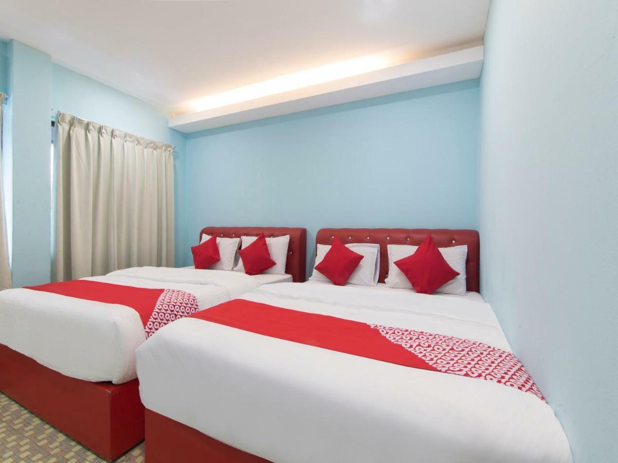 Oyo 1136 Pd Star Hotel Port Dickson Eksteriør billede